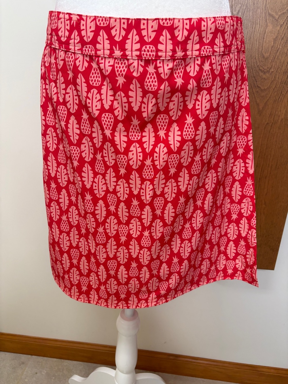 Ripskirt Hawaii Red Skirt Pink Pineapple Tropical Print Beach Vacation Medium - Picture 1 of 11